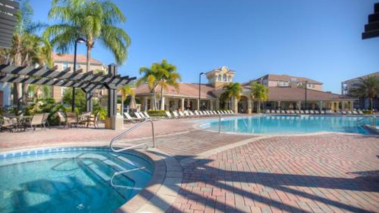 4862 Modern & Spacious 3BR/2BA Condo #304 - Image 43
