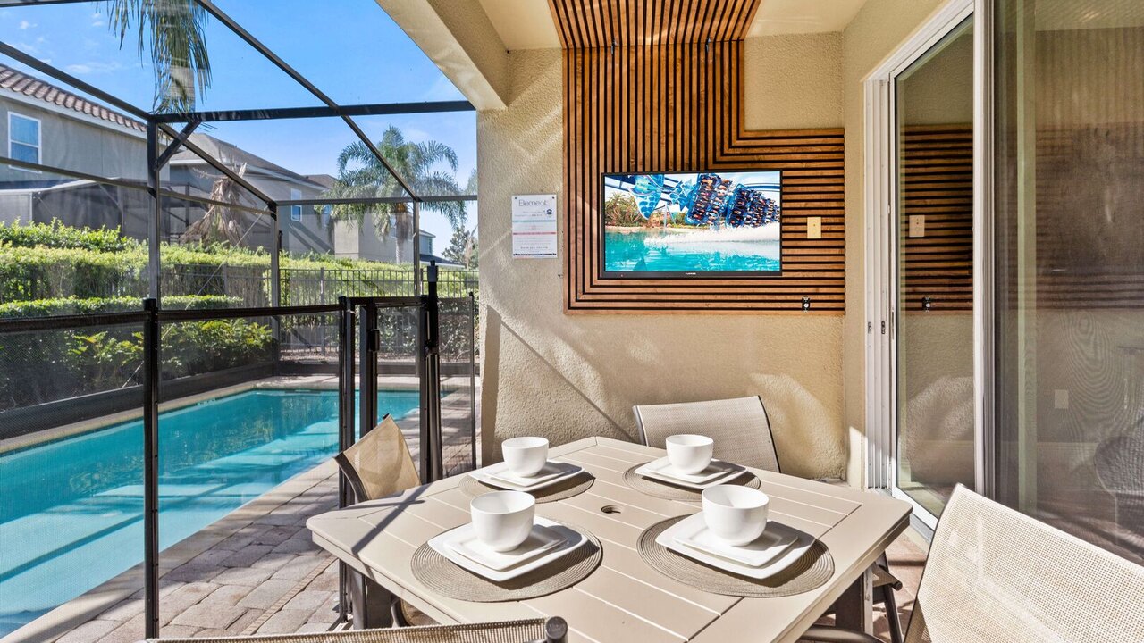 500 Luxurious 8BR Villa with Private Pool/Spa - Image 43
