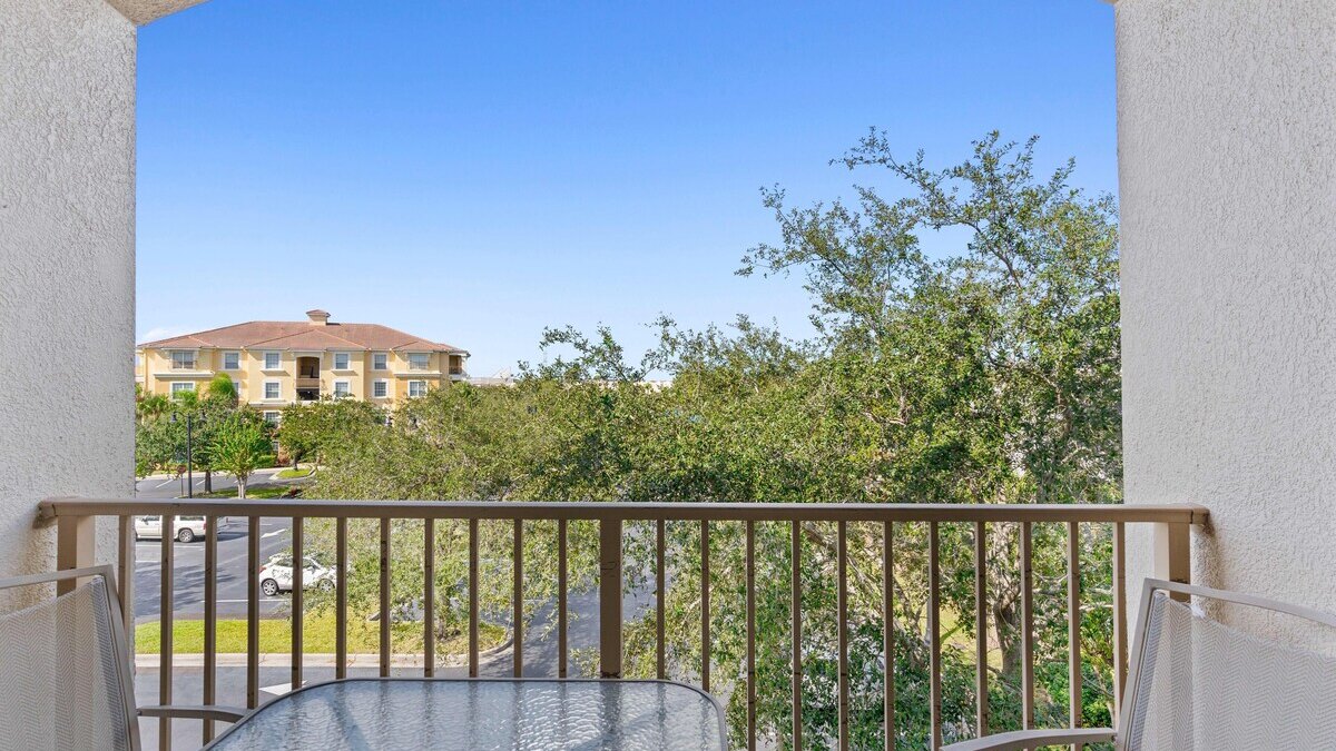 5000 Fresh, Stylish, and Comfortable Condo #301 - Image 22
