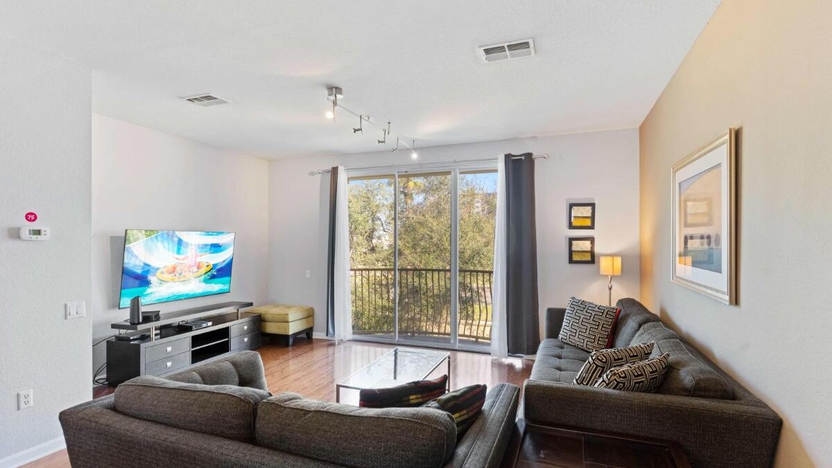 5026 Tideview Circle #13-townhouse - Image 1