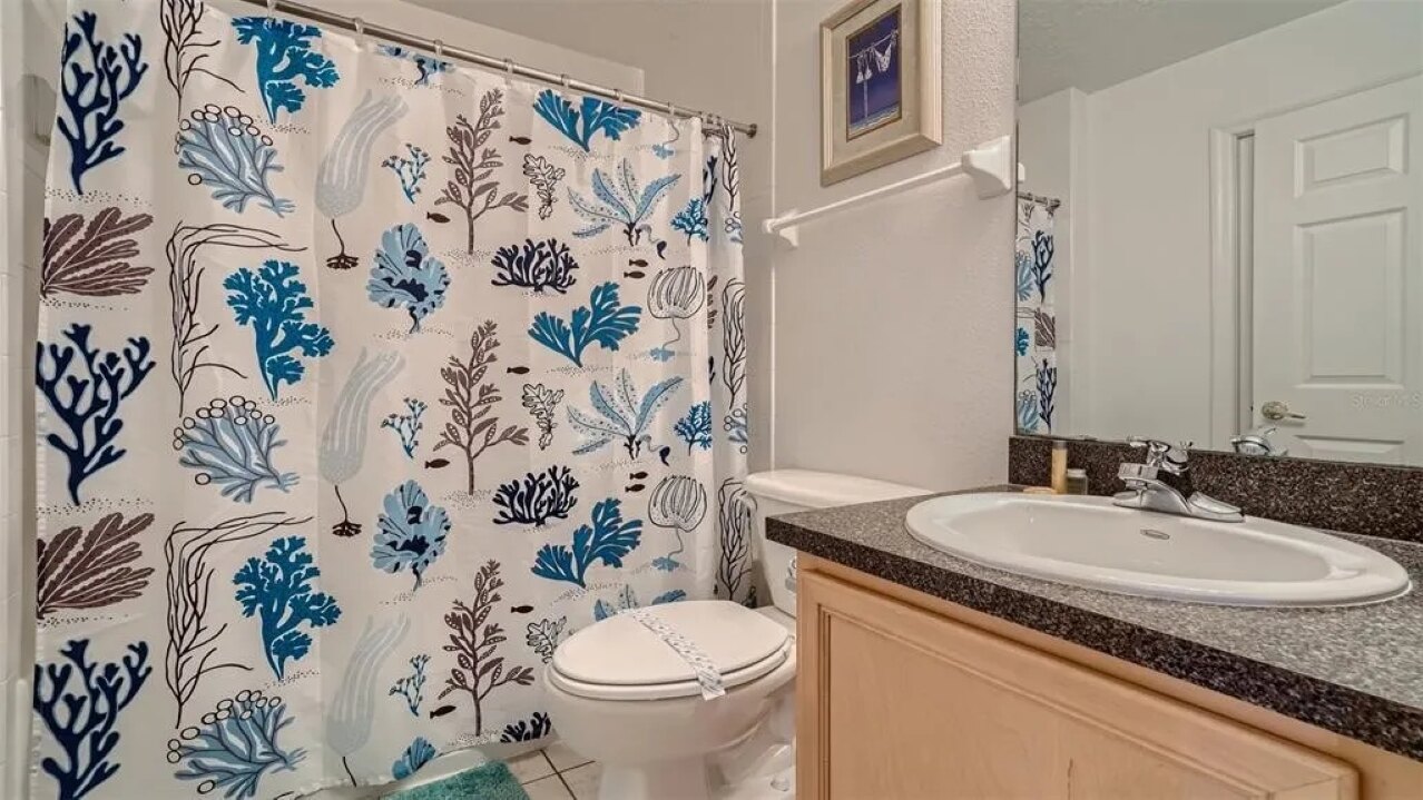 509 Relax & Play at This 6BR Pool Home - Image 34