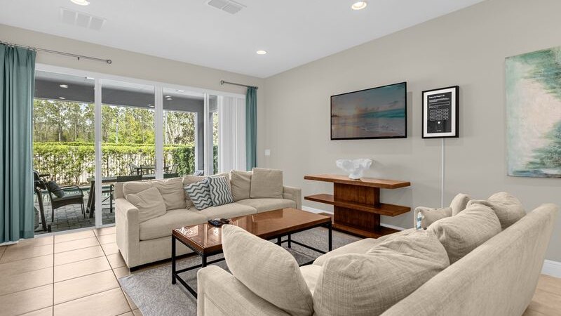 541-551-561-Multiple Family Homes - 23 Rooms / Pools&Spas - Image 7