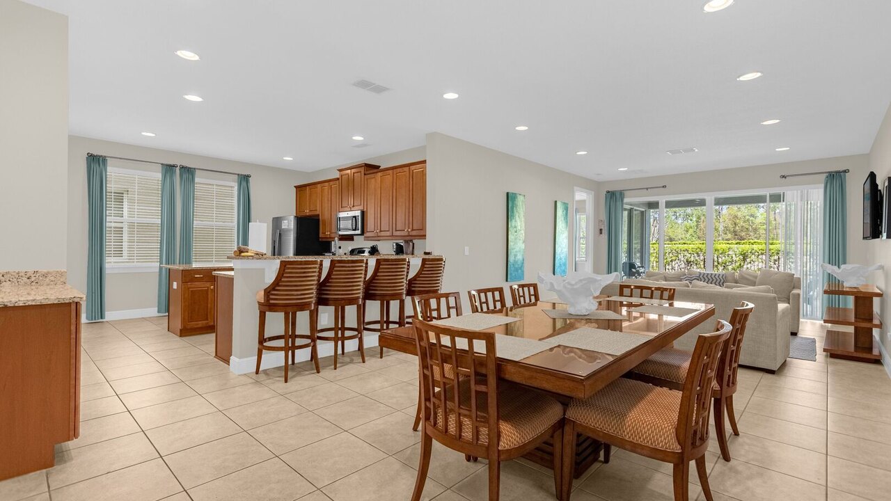 541-551-561-Multiple Family Homes - 23 Rooms / Pools&Spas - Image 8