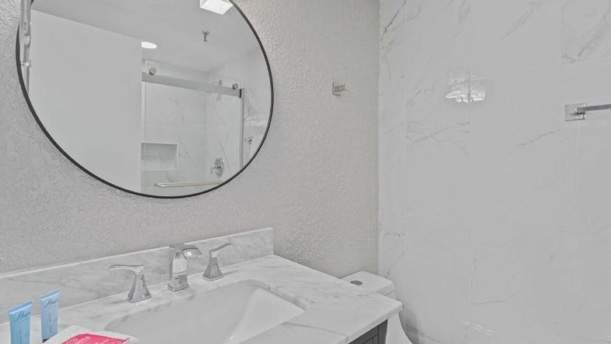 3805 Enclave Comfort Haven - Image 15
