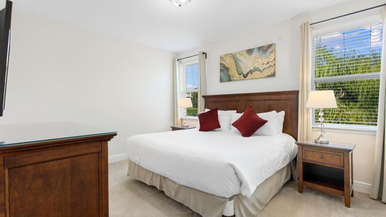 7500 Villa - 8BD - Private Pool/Spa - Game room - Image 24