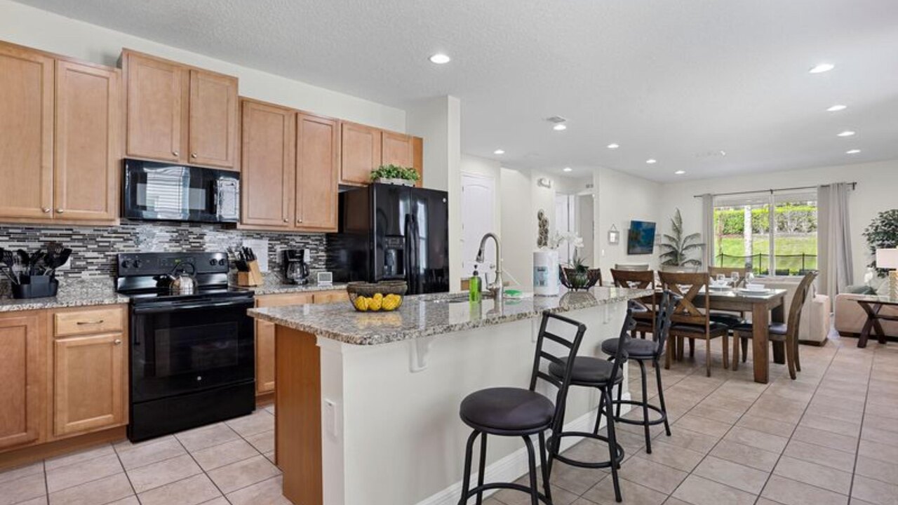 7500 Villa - 8BD - Private Pool/Spa - Game room - Image 27