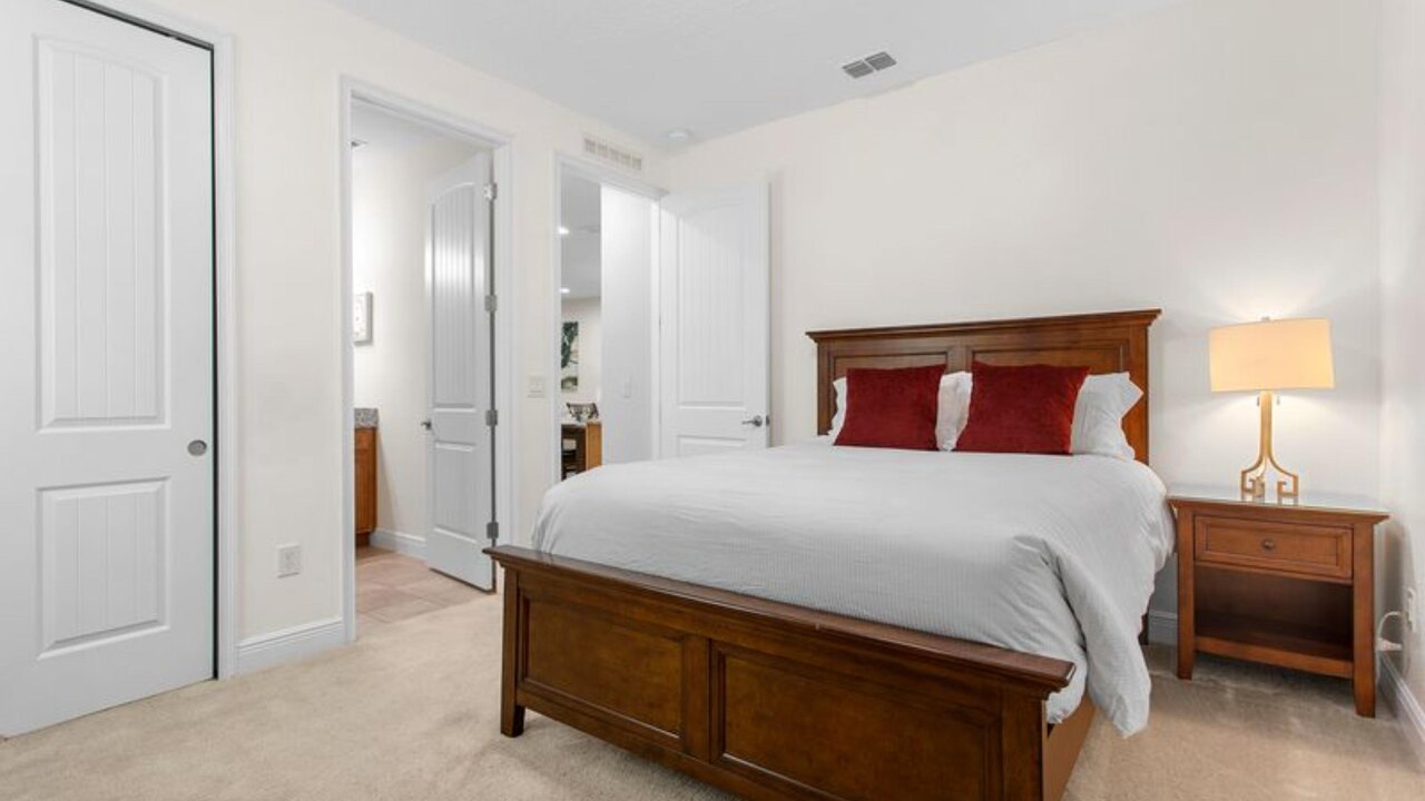 7500 Villa - 8BD - Private Pool/Spa - Game room - Image 32