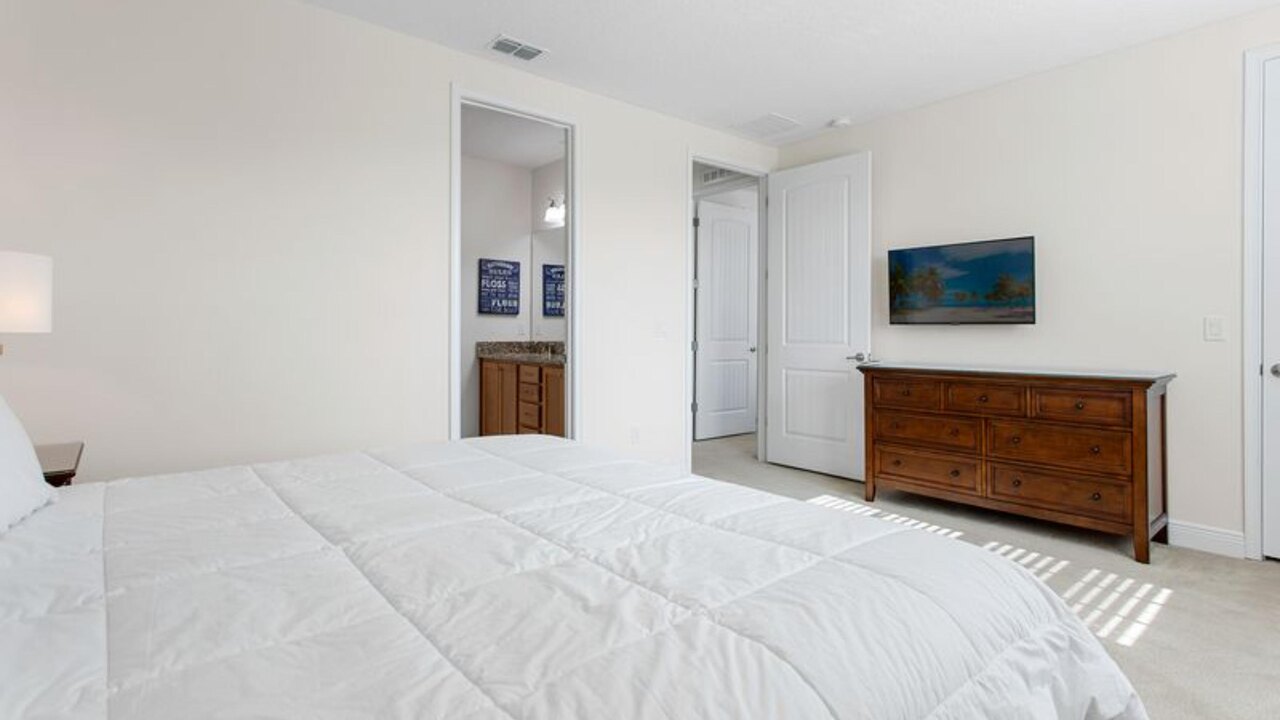 7500 Villa - 8BD - Private Pool/Spa - Game room - Image 34