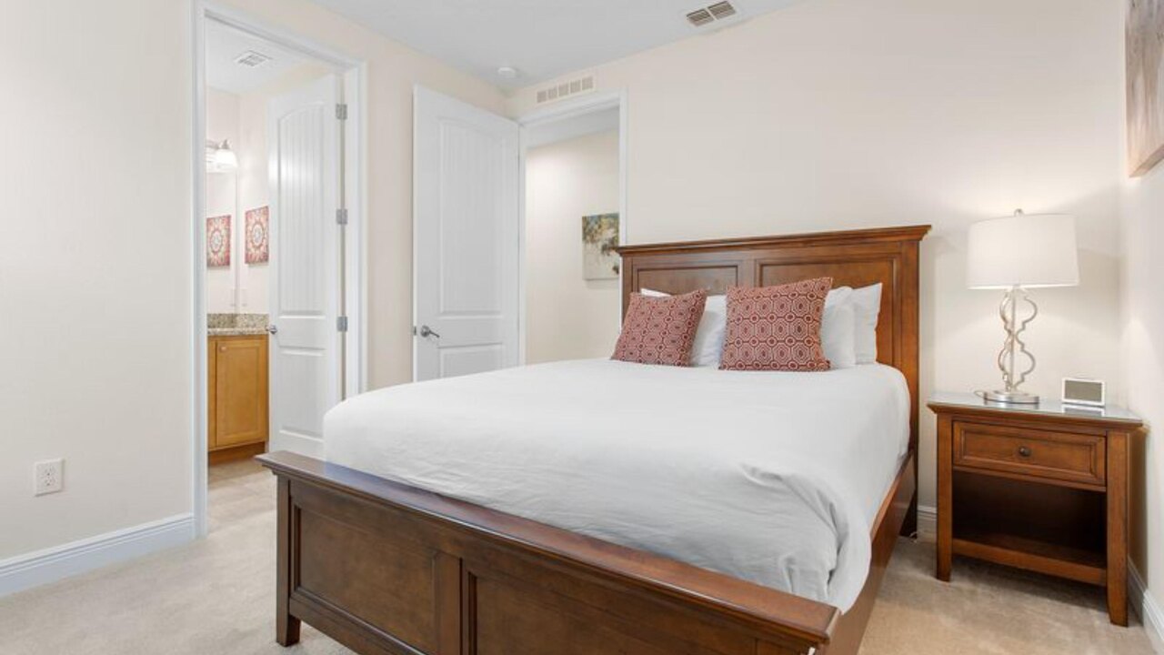 7500 Villa - 8BD - Private Pool/Spa - Game room - Image 35