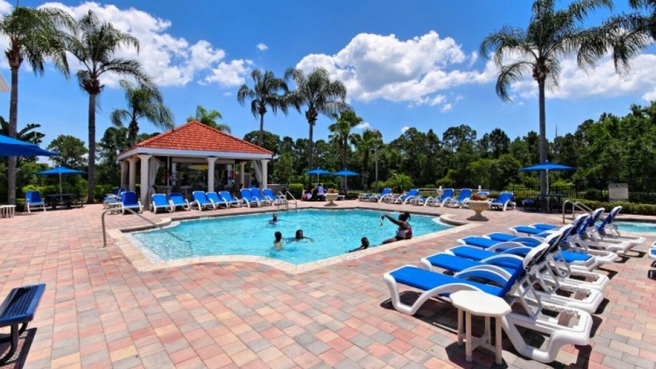8503 Themed 7BD Villa- Game room/ Pool&spa - Image 41