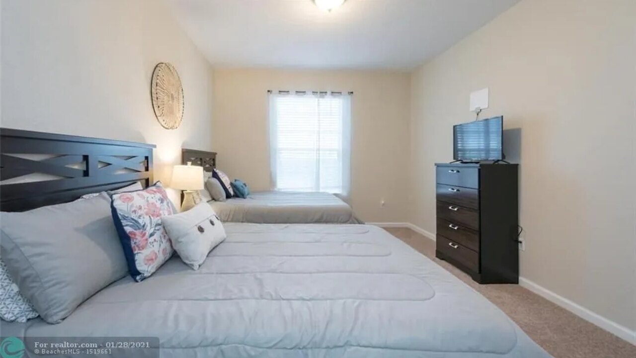 4102 Comfy 3-Bedroom Apt at Vista Cay 404 - Image 26