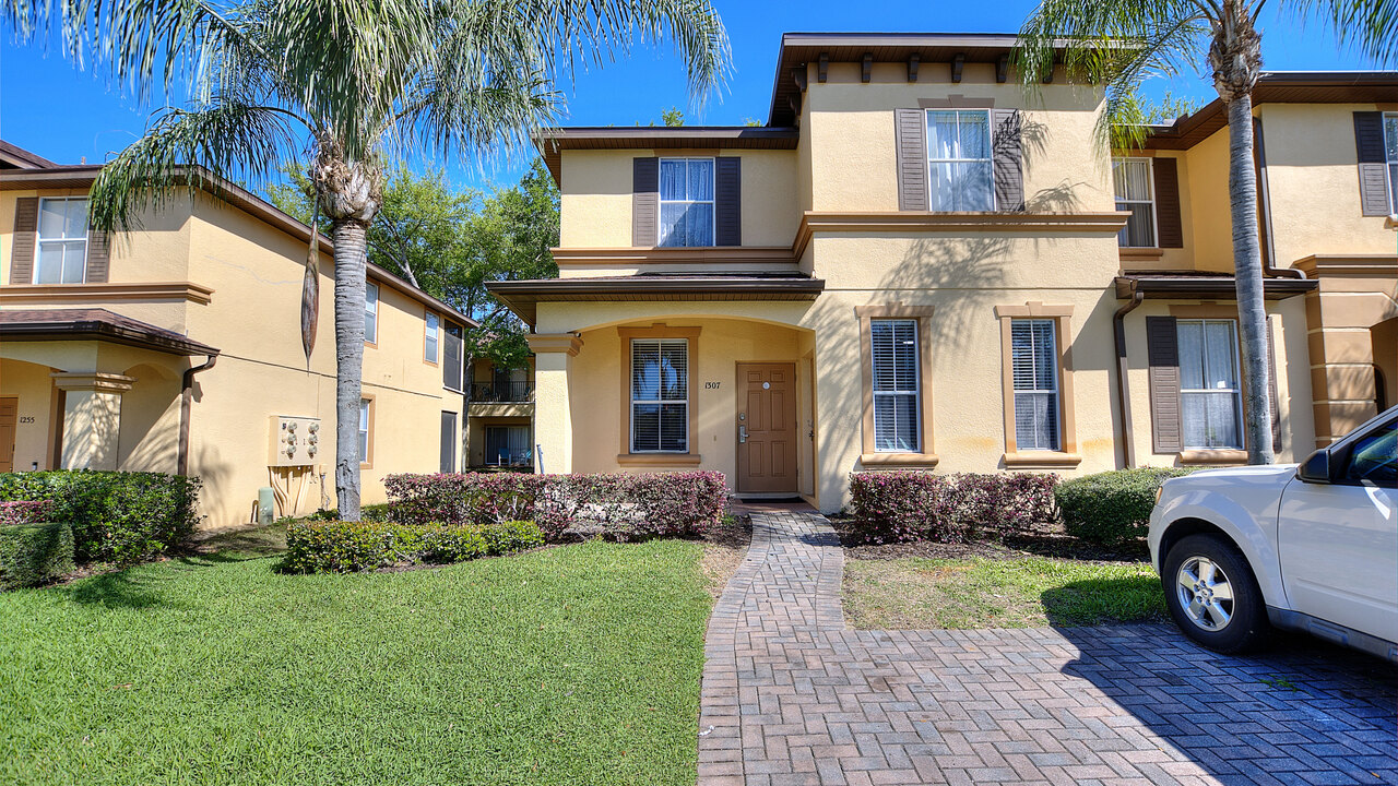 1307 Charming Regal Palms Villa - Image 2