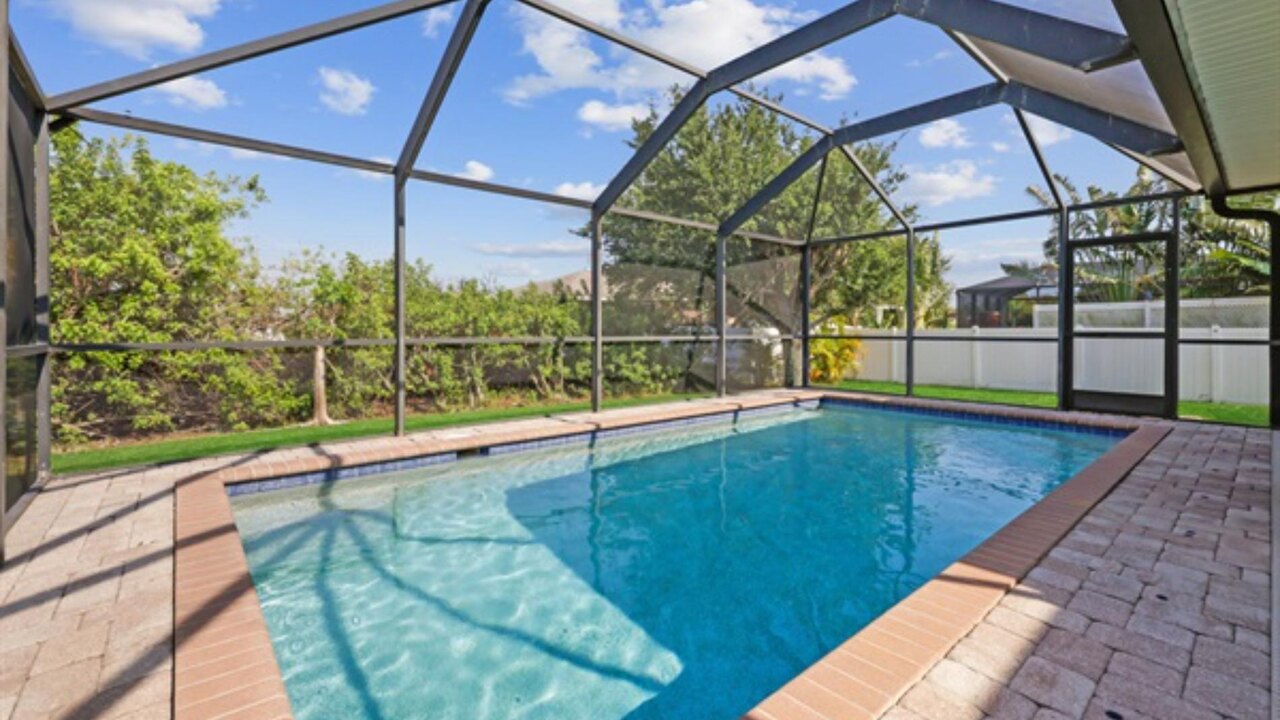 Pine Island Villa - Image 1