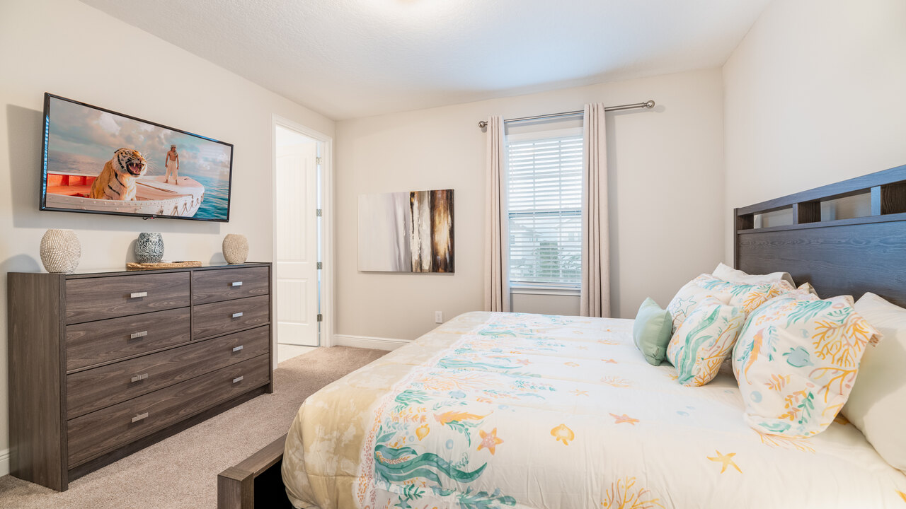 7484 Marker Avenue - Image 19