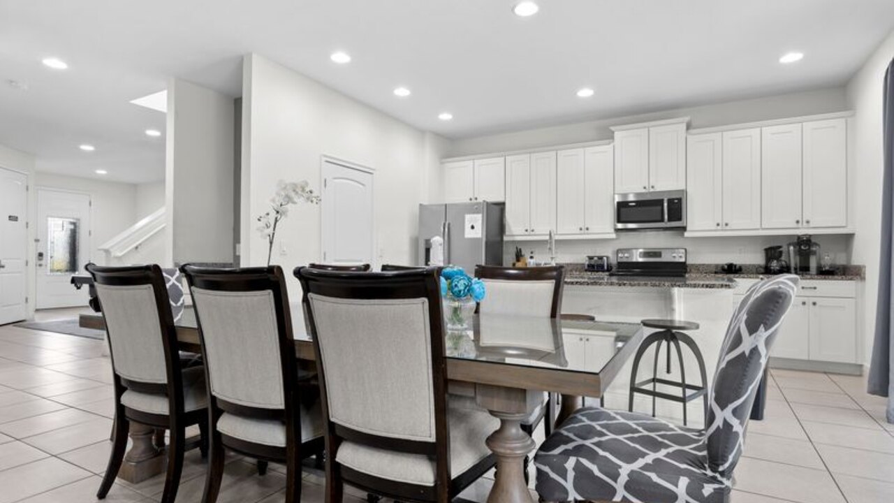 320 Pet Friendly 6BD Villa - Pool&Spa - Image 3