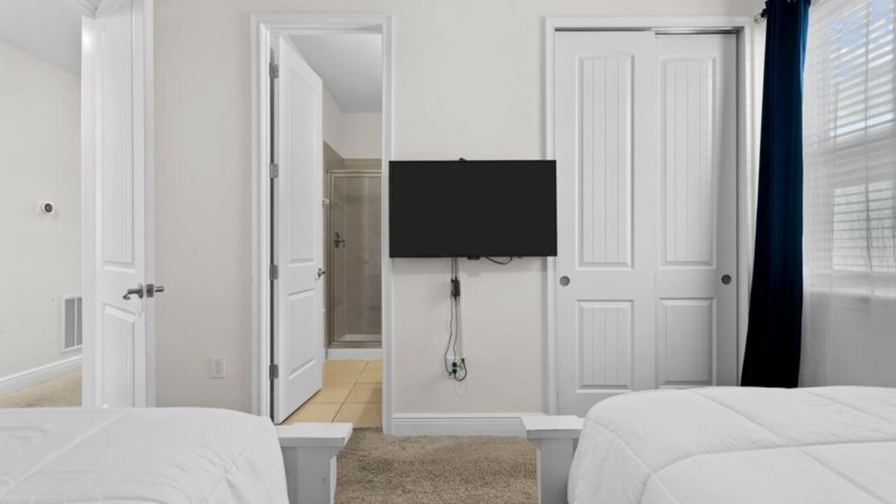320 Pet Friendly 6BD Villa - Pool&Spa - Image 13