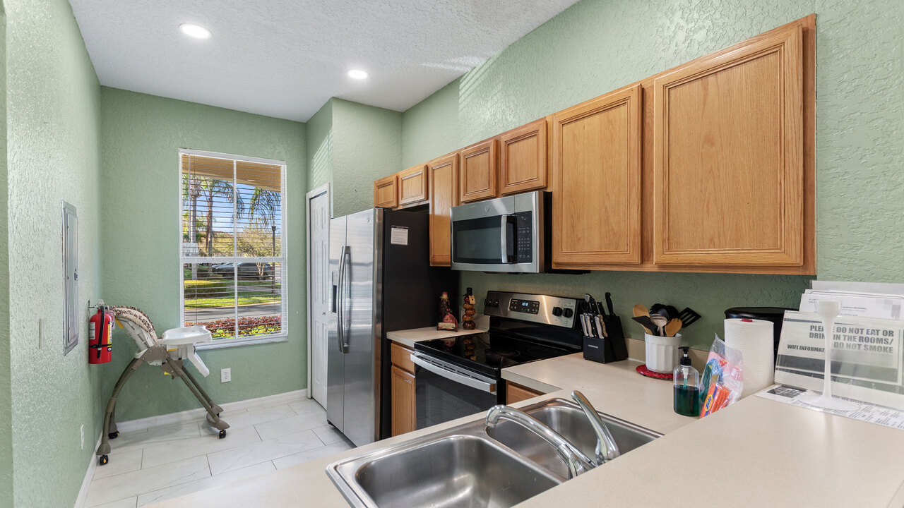 1307 Charming Regal Palms Villa - Image 5