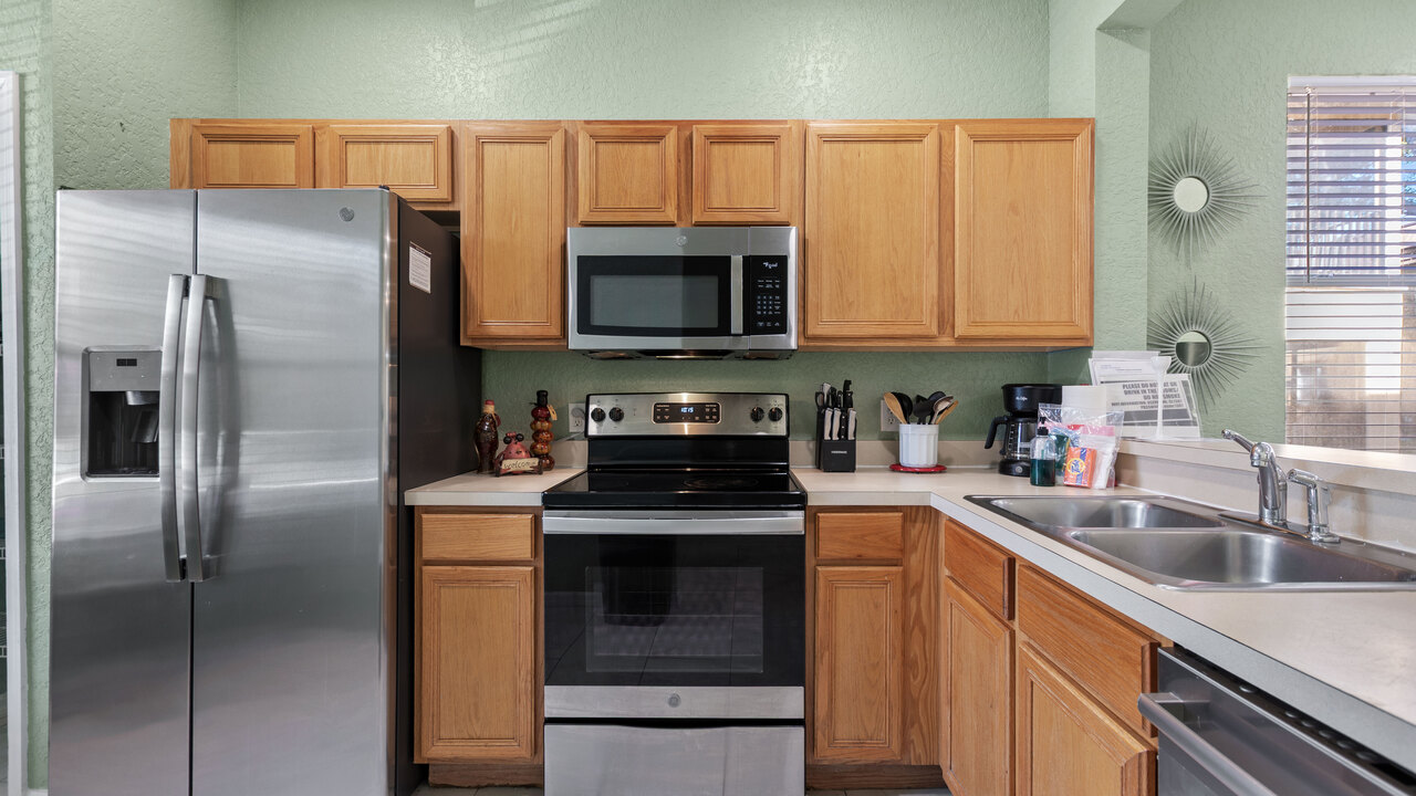 1307 Charming Regal Palms Villa - Image 7
