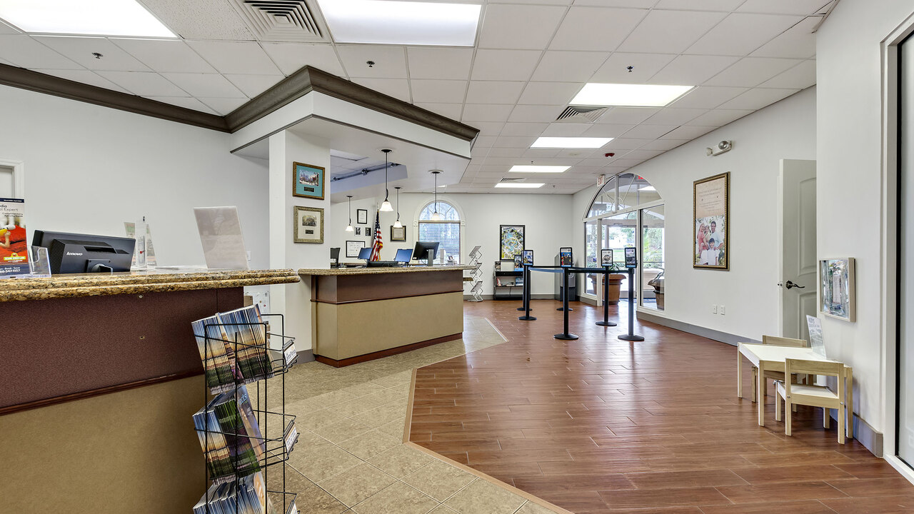 1307 Charming Regal Palms Villa - Image 33