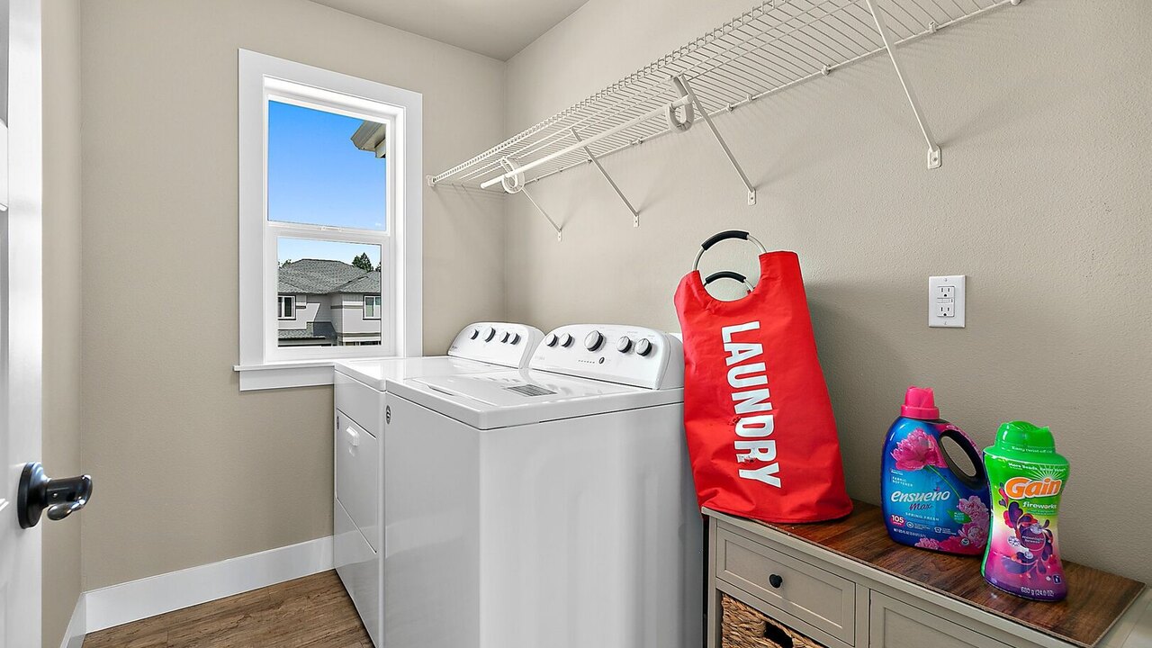 14314 The Puyallup Getaway 4BD Home - Image 32