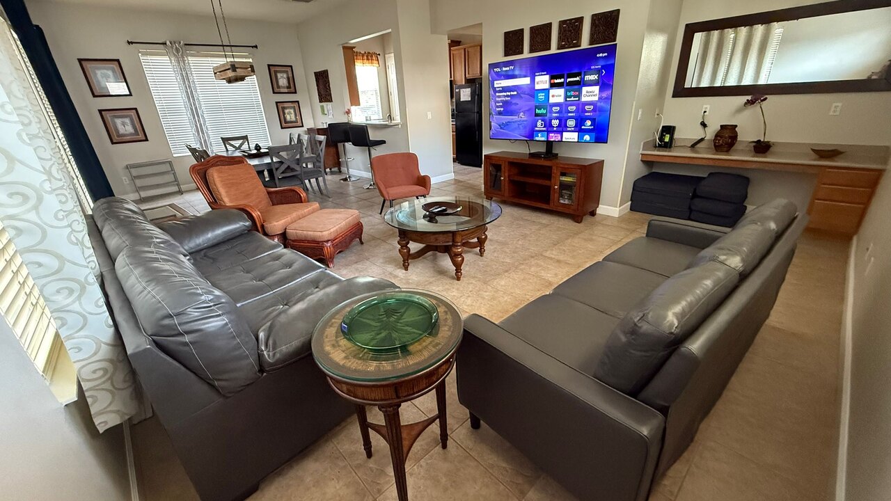 1432 Villa- 4BD Pool/Spa-sleeps 14 - Image 4