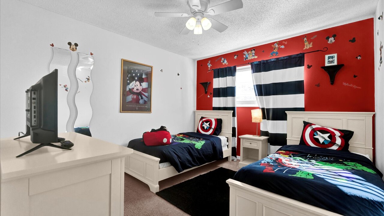 213 Luxury 4BR Home w/ Pool & Game Room - Image 33