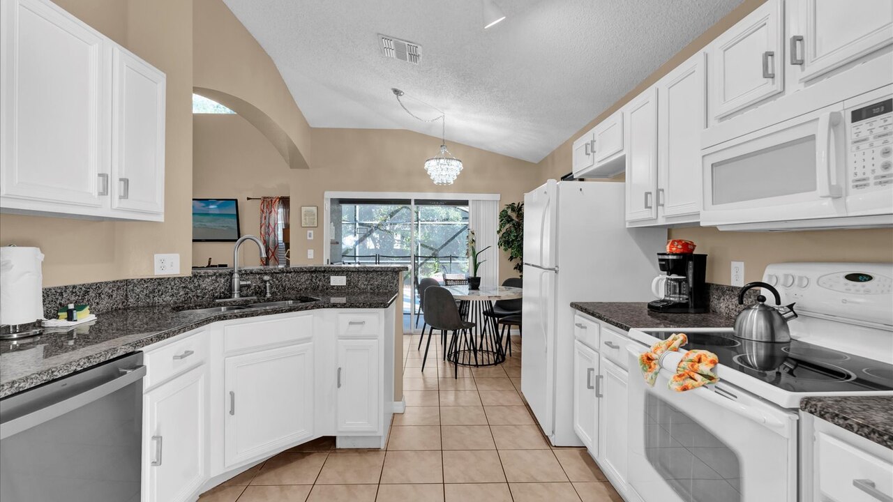 213 Luxury 4BR Home w/ Pool & Game Room - Image 38