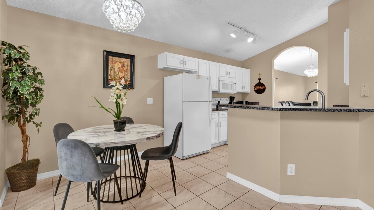 213 Luxury 4BR Home w/ Pool & Game Room - Image 41