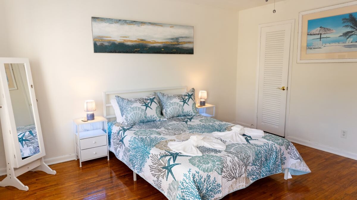 1949-Waterfront Oasis | 2BR Canal Home w/ Private Dock - Image 37