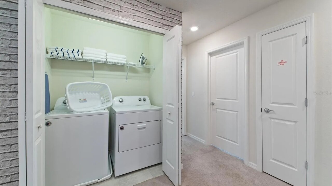 260 Luxury and Comfort 5 BD townhome at Resort - Image 19