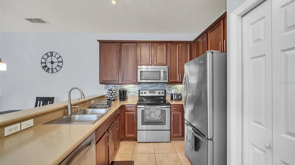 2723 Indulging 2/2 Condo near Disney - Image 13