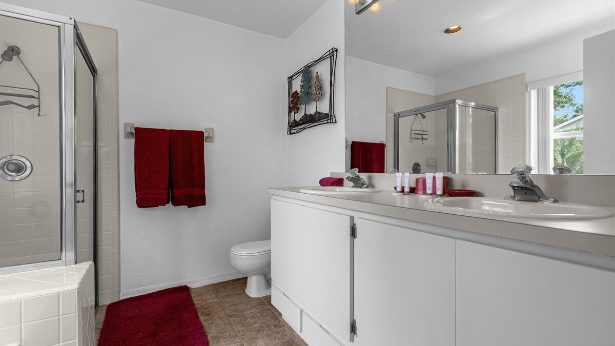 2974 Family-Friendly 3-Bedroom Pool Home - Image 21