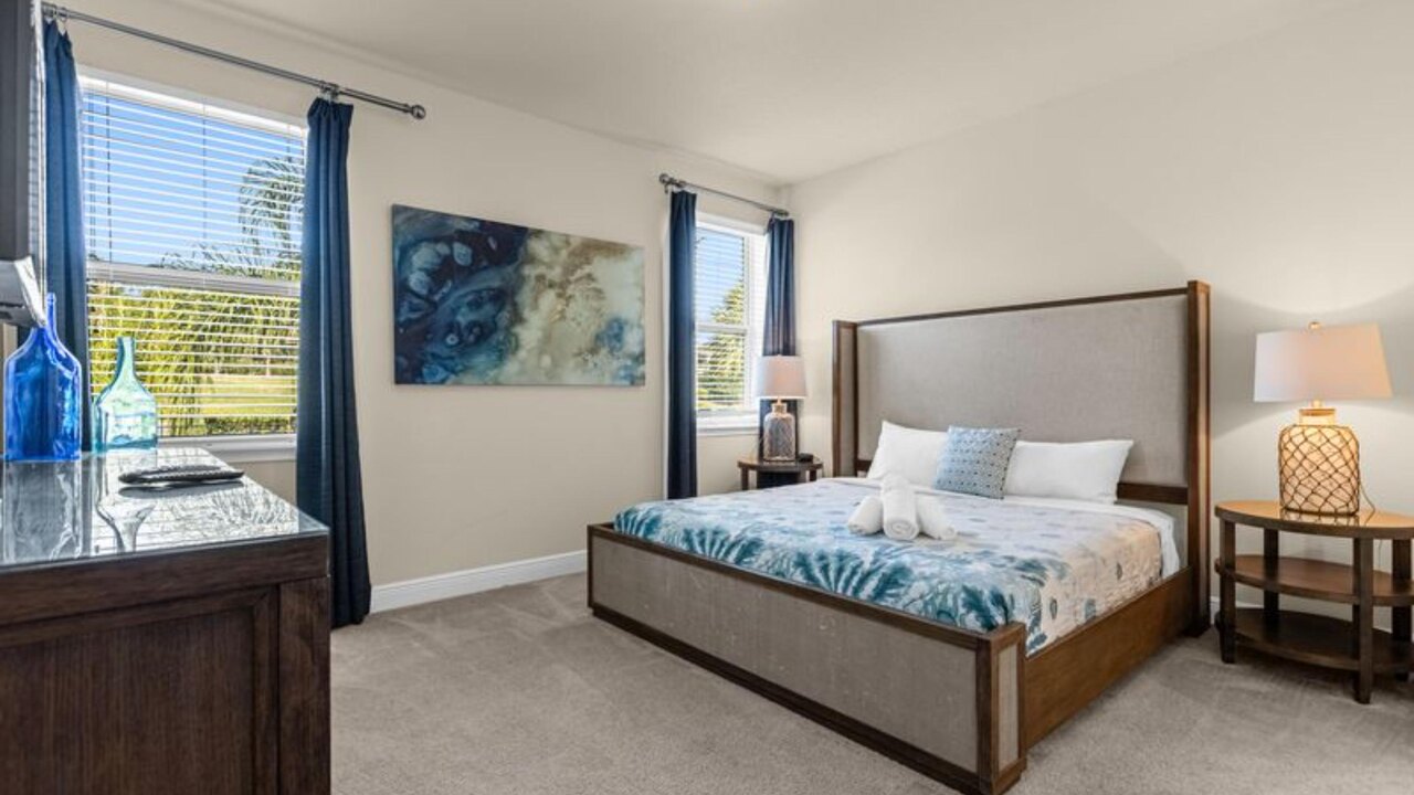 350 Villa - 8BD - Private Pool - Game room - Image 10