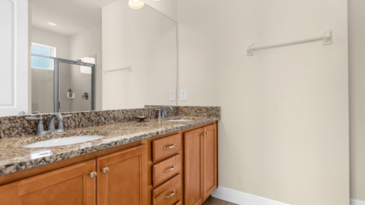 350 Villa - 8BD - Private Pool - Game room - Image 21
