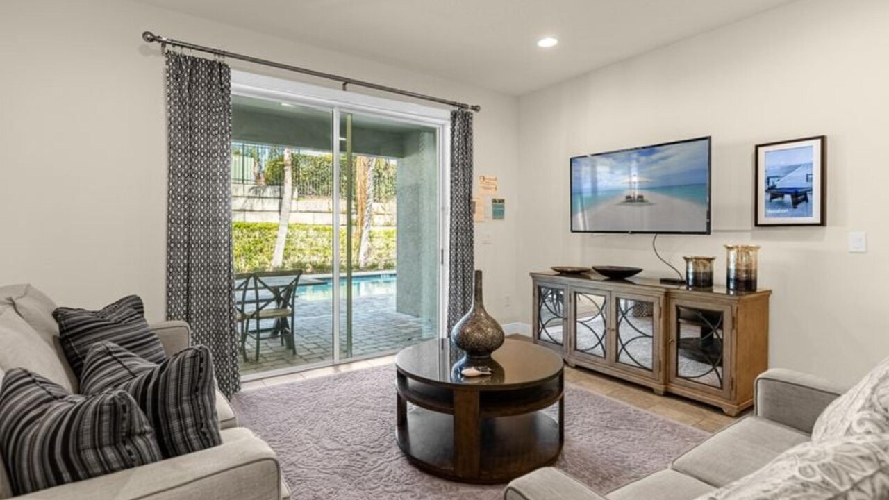 350 Villa - 8BD - Private Pool - Game room - Image 26