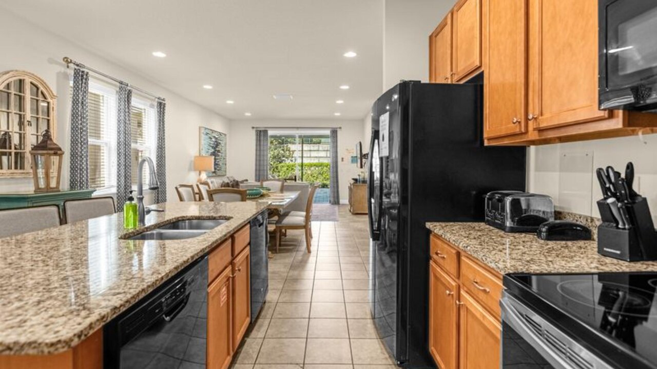 350 Villa - 8BD - Private Pool - Game room - Image 31