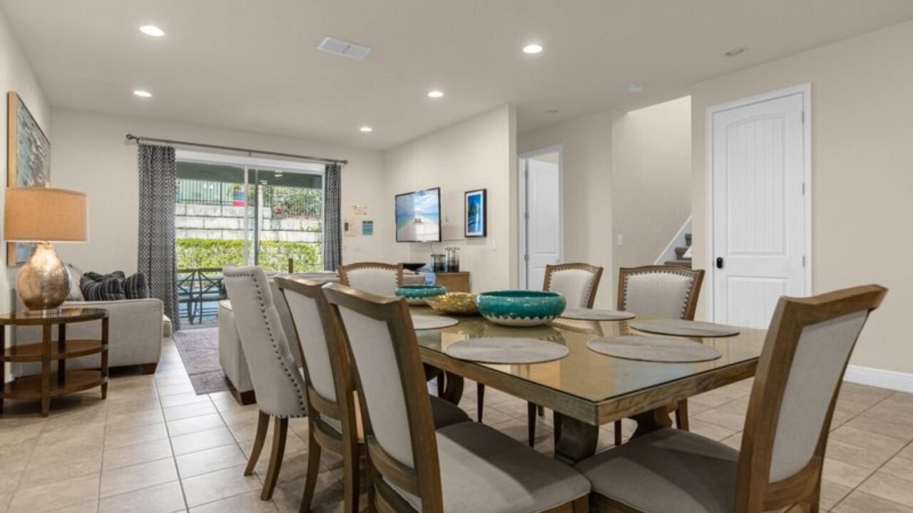 350 Villa - 8BD - Private Pool - Game room - Image 32