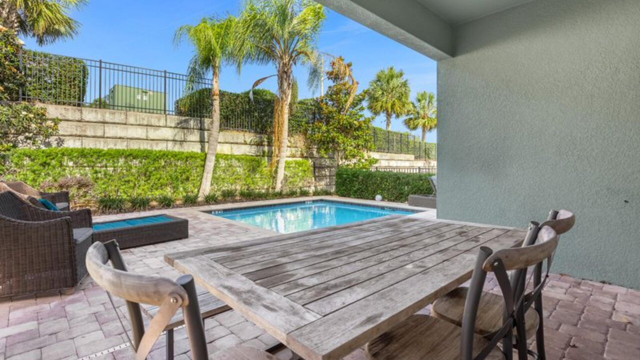350 Villa - 8BD - Private Pool - Game room - Image 33