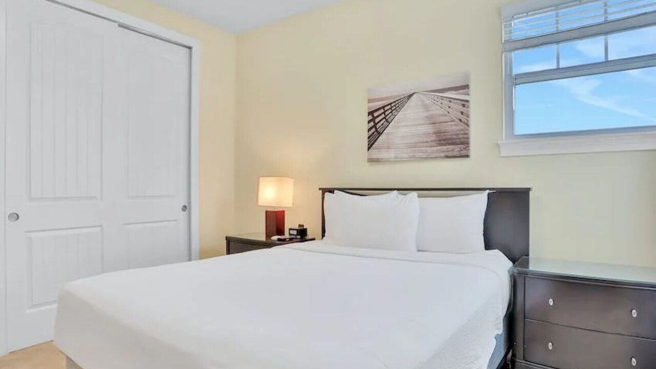 351 Spacious 6-Bedroom Family Retreat with Private Pool Near Disney | Sleeps 14 | Kissimmee - Image 15