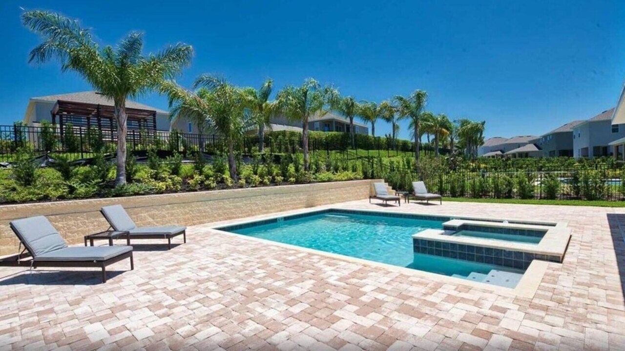 361-Ultimate Mansion-9Bed-Pool/Spa/Game - Image 1