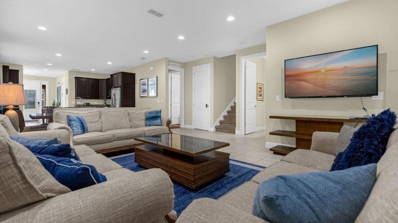 431 Villa - Spacious 7BD - Screened Pool&SPA - Image 4