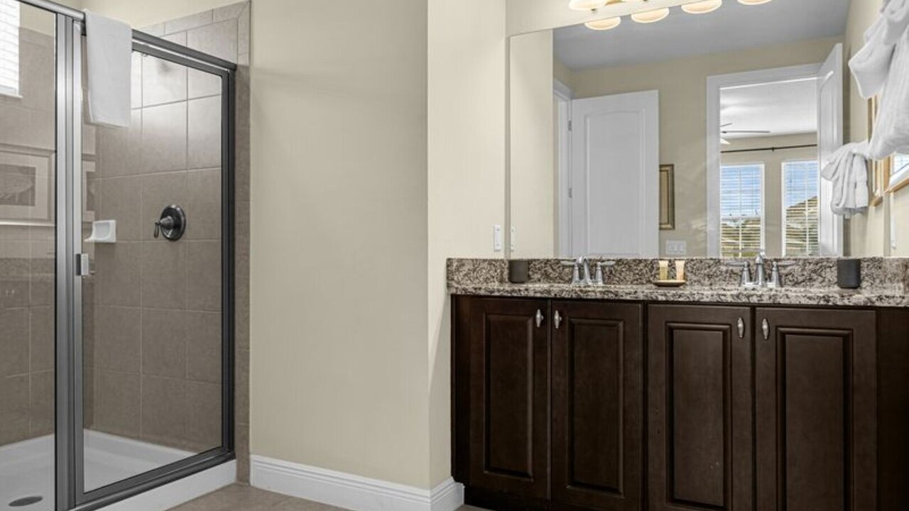431 Villa - Spacious 7BD - Screened Pool&SPA - Image 22