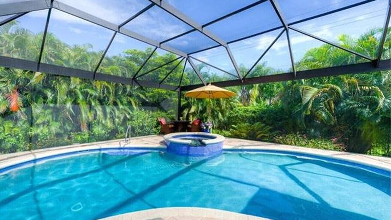 Country Club Residence Villa - Image 2