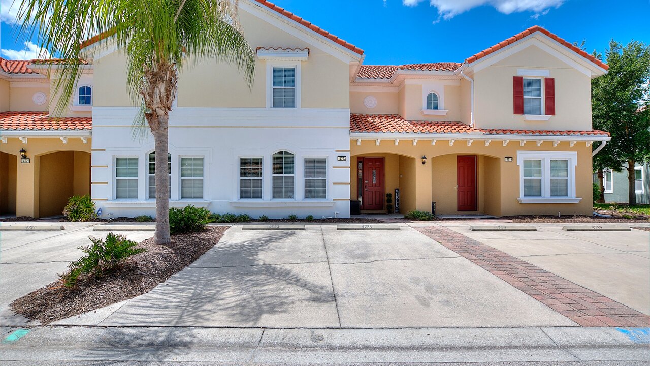 4723 Private 4BR Oasis w/ Pool Near Disney - Image 2