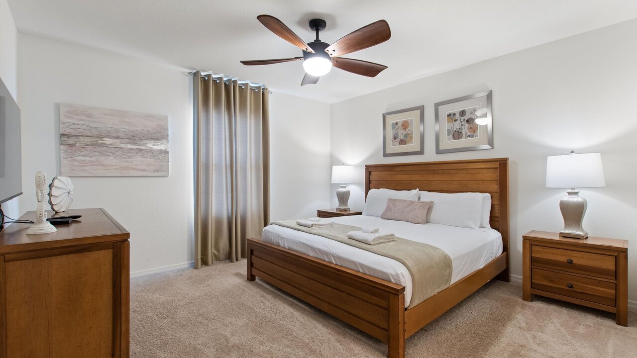 4723 Private 4BR Oasis w/ Pool Near Disney - Image 13