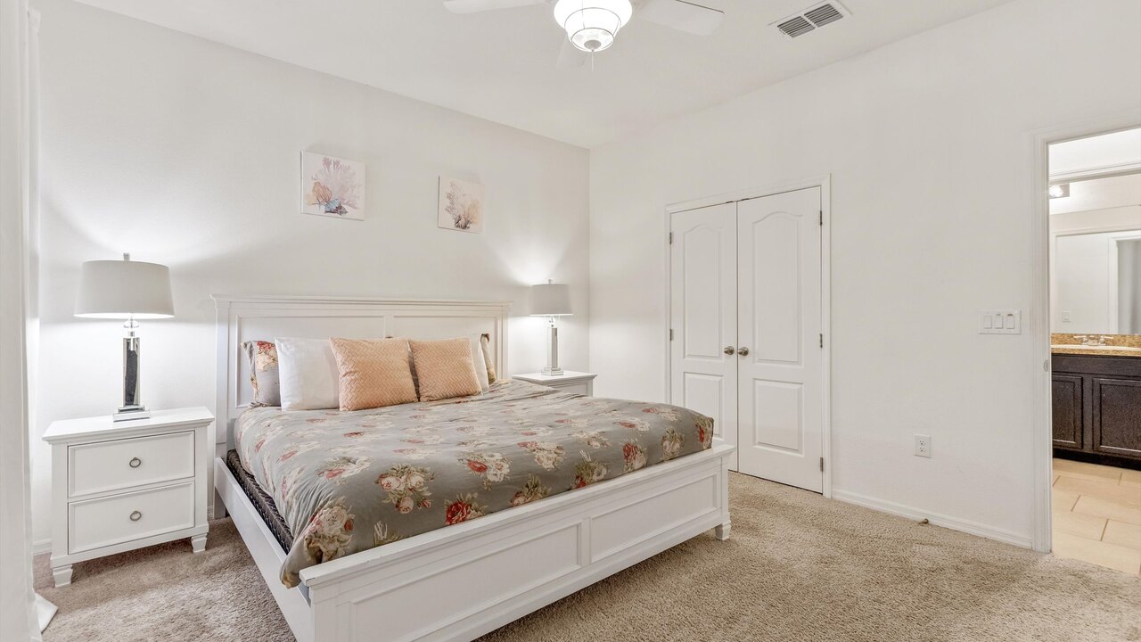 4723 Private 4BR Oasis w/ Pool Near Disney - Image 16