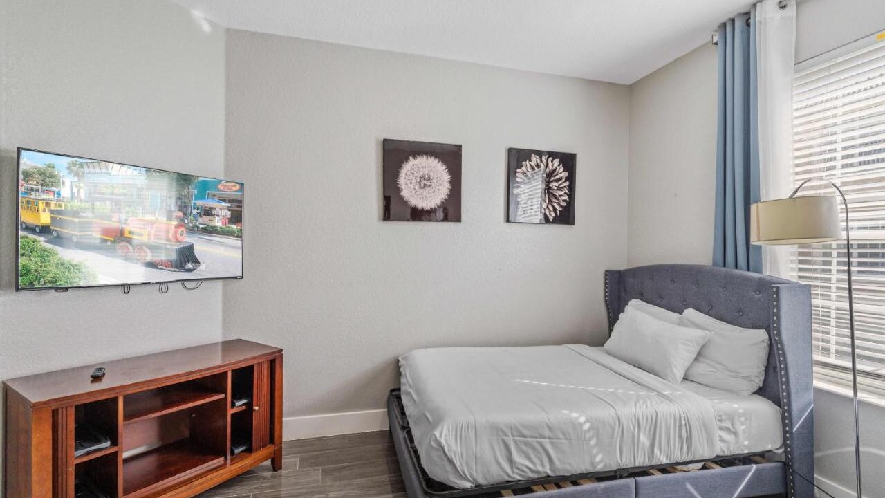 4816 Cayview Avenue #303 - Image 16