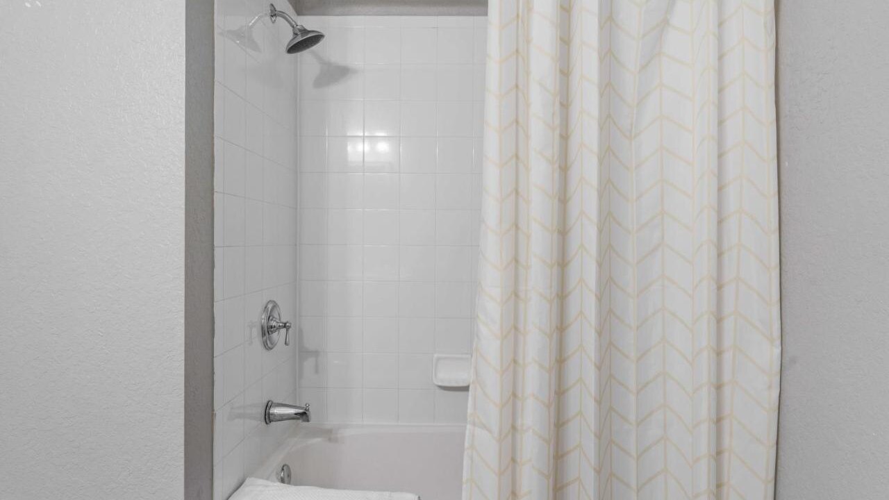 4816 Cayview Avenue #303 - Image 24